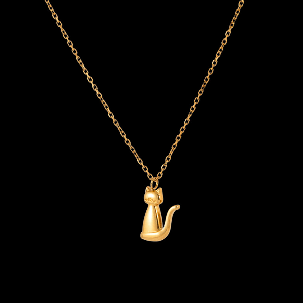 Pluck Necklace