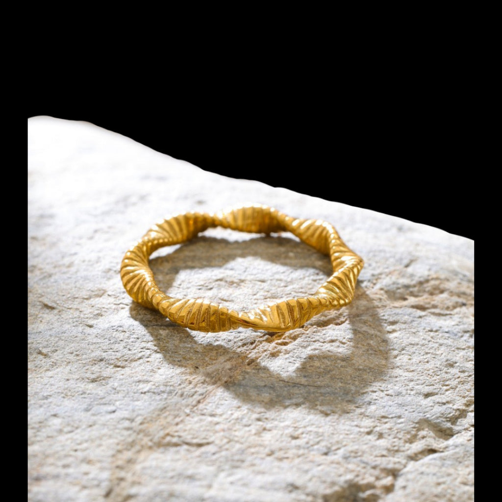 Neith Ring