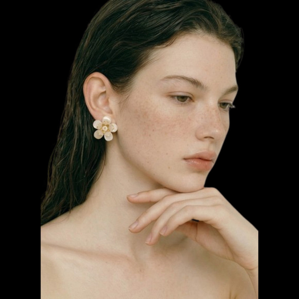 Arlette Earrings